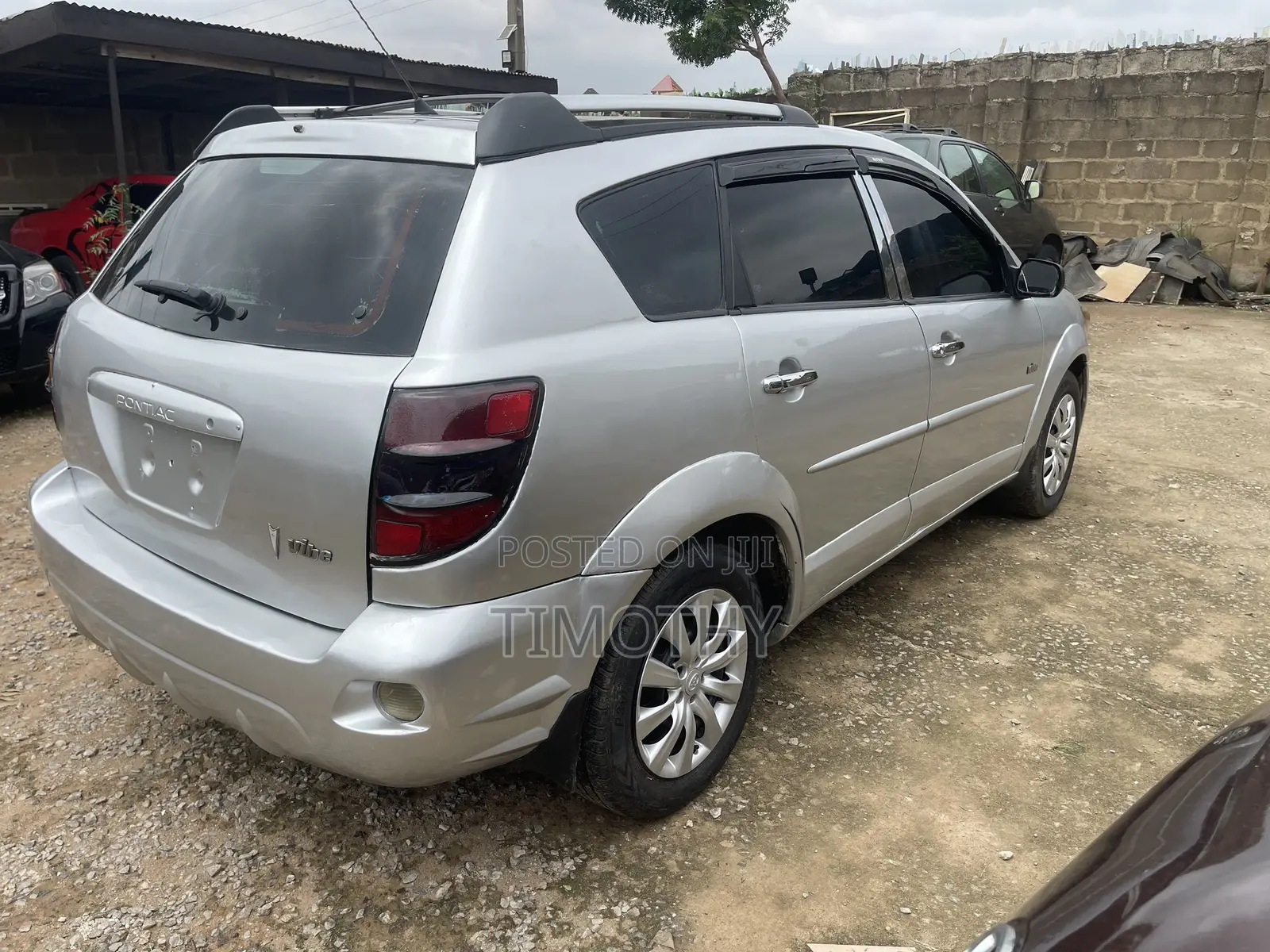 Pontiac Vibe Automatic 2004 Silver