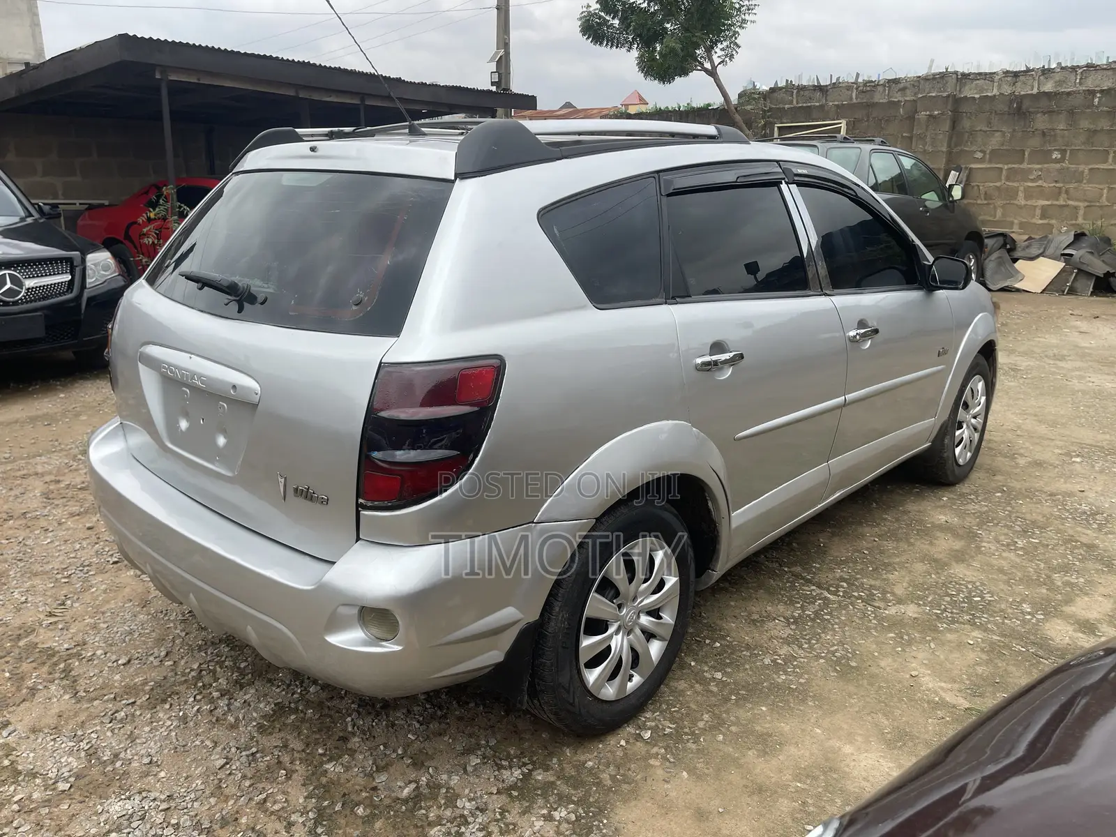 Pontiac Vibe Automatic 2004 Silver