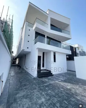 5bdrm Duplex in Lekki Phase 1 for sale