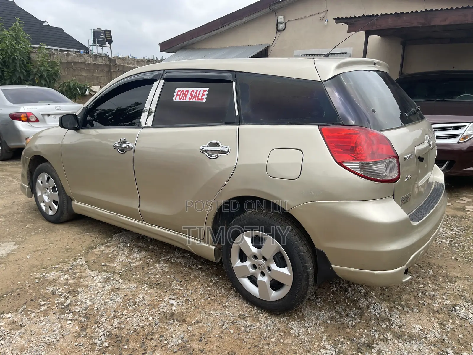 Toyota Matrix 2004 Gold