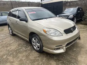 Toyota Matrix 2004 Gold