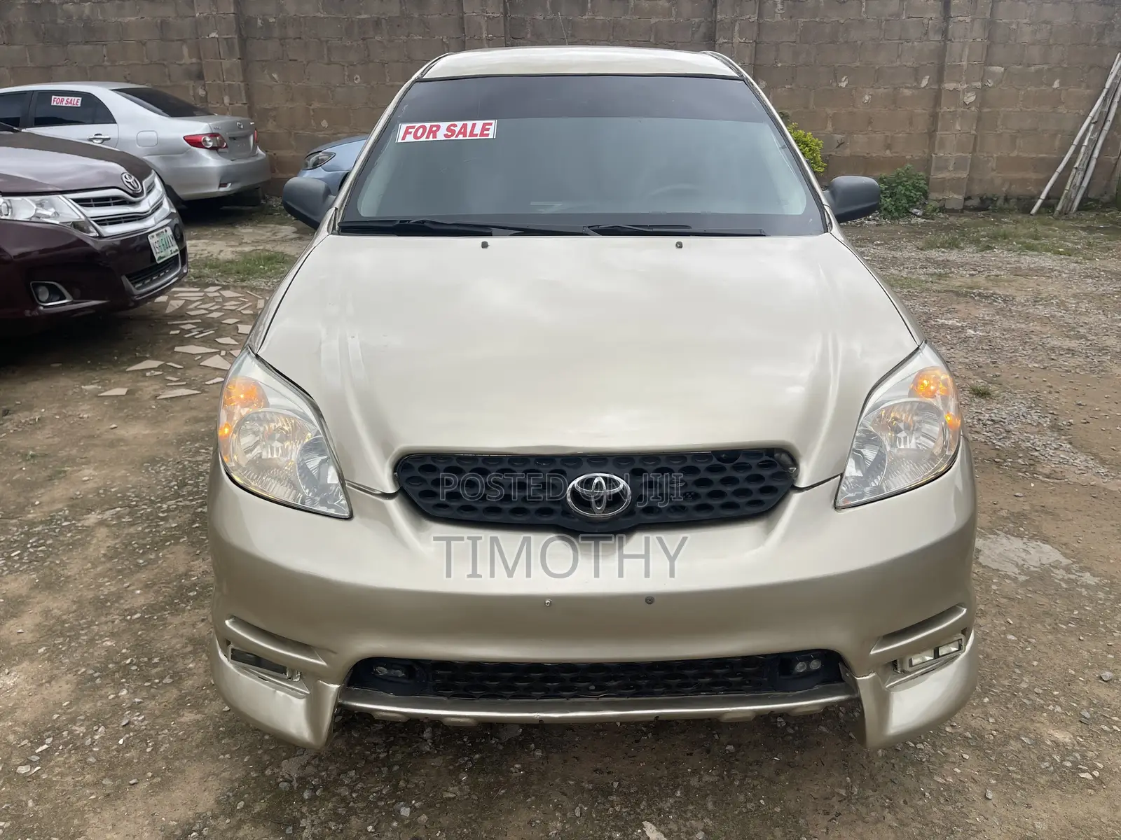 Toyota Matrix 2004 Gold