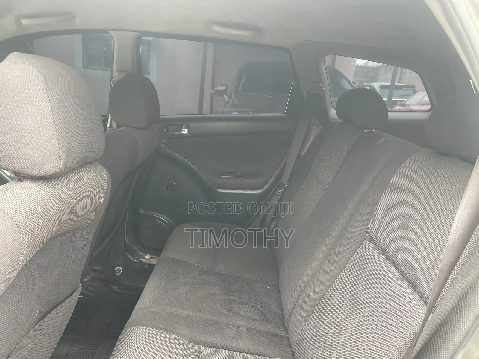Toyota Matrix 2004 Gold