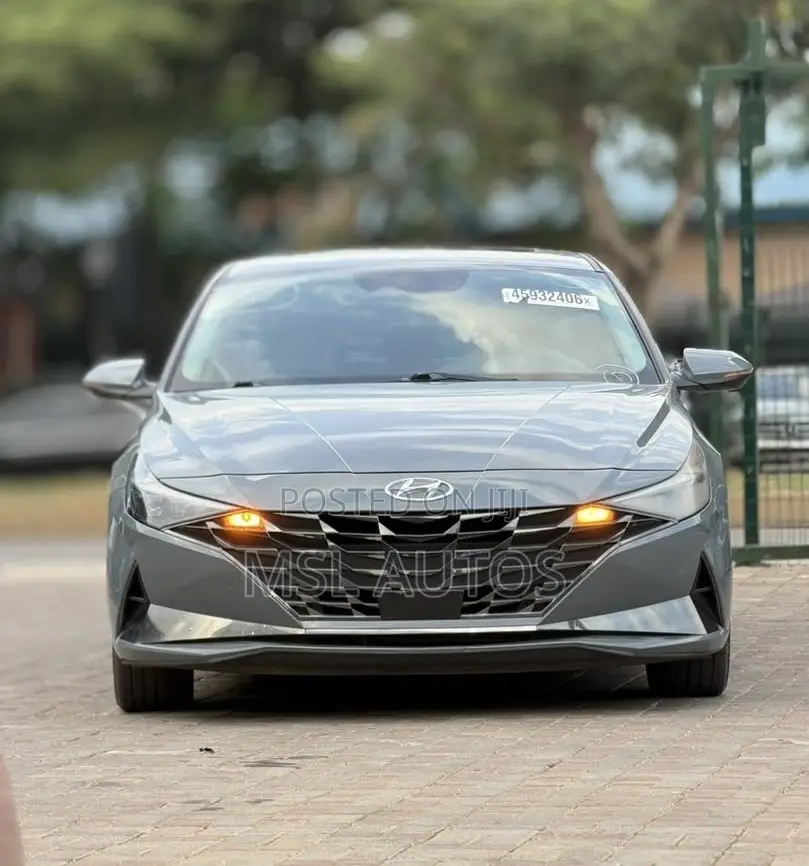 Hyundai Elantra 2021 Gray