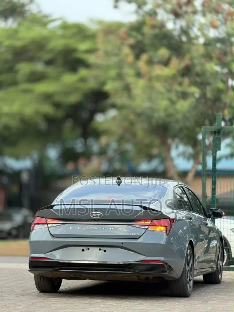 Hyundai Elantra 2021 Gray