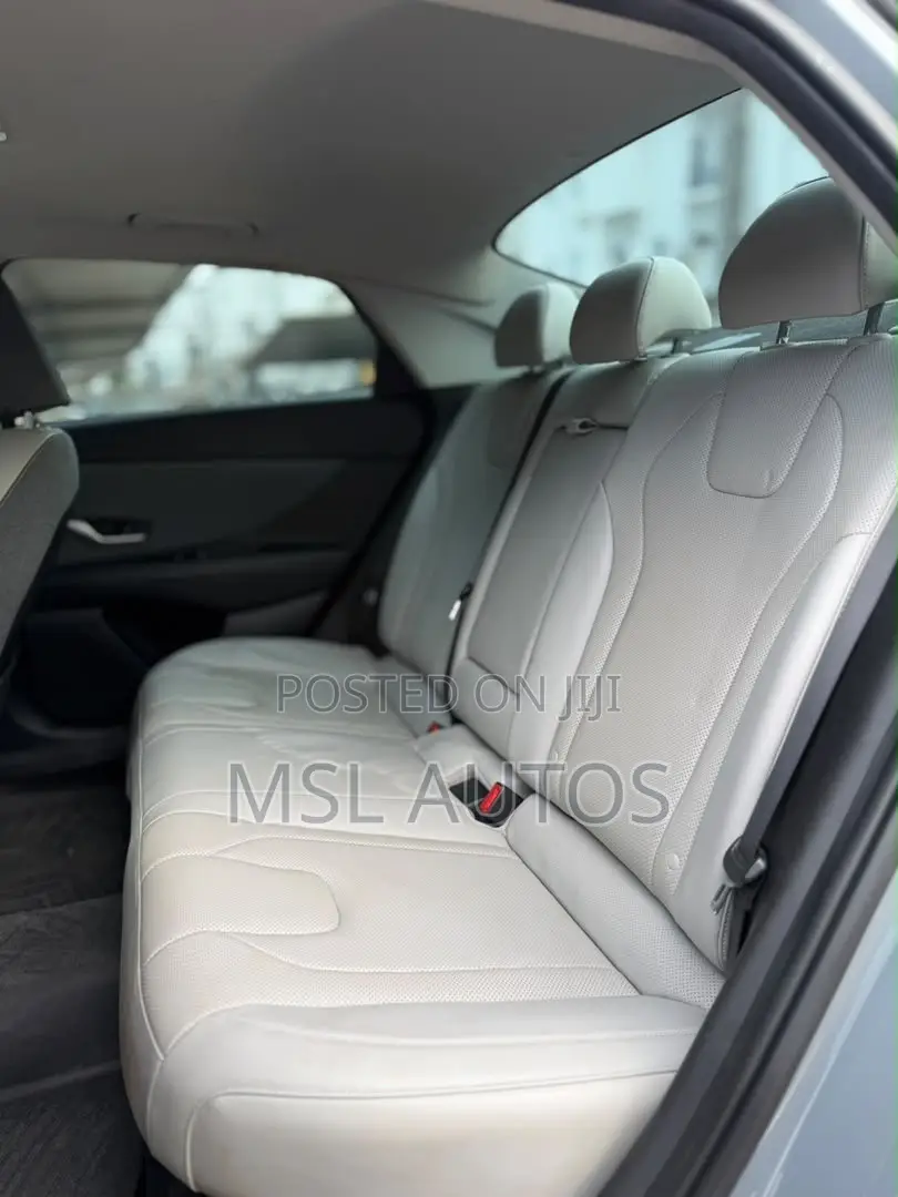 Hyundai Elantra 2021 Gray