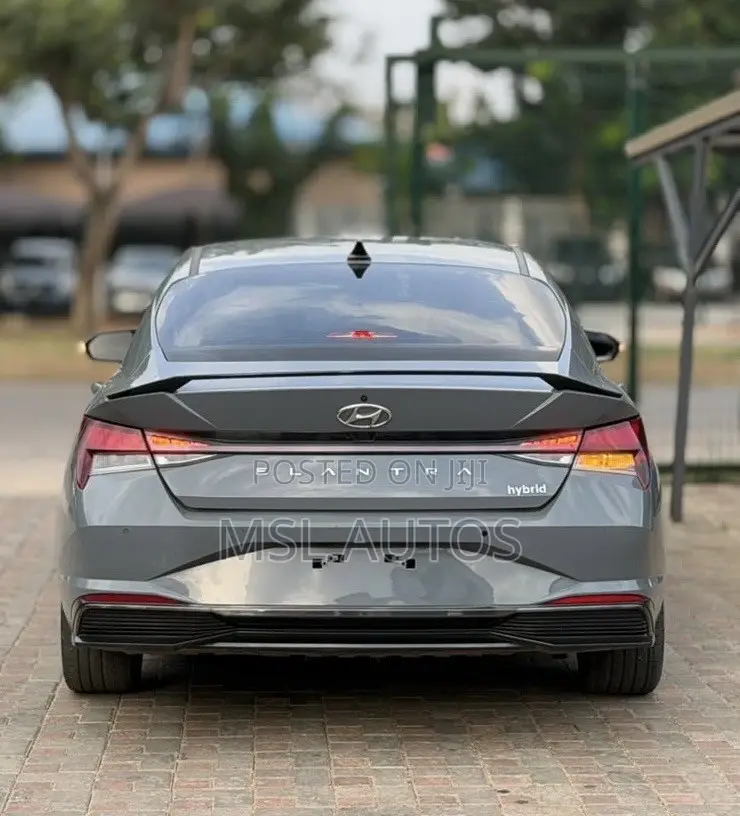 Hyundai Elantra 2021 Gray