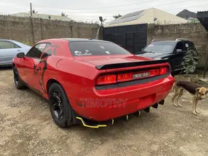 Dodge Challenger SRT8 2012 Red