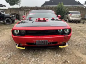 Dodge Challenger SRT8 2012 Red