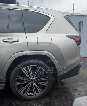 Lexus LX 2024 Gray