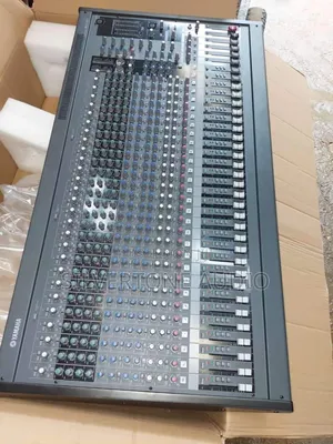 High Quality Yamaha 32 Channels Mixer