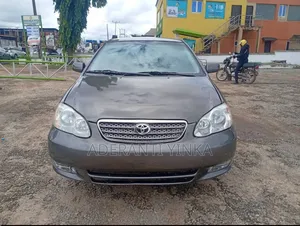 Toyota Corolla LE 2005 Gray
