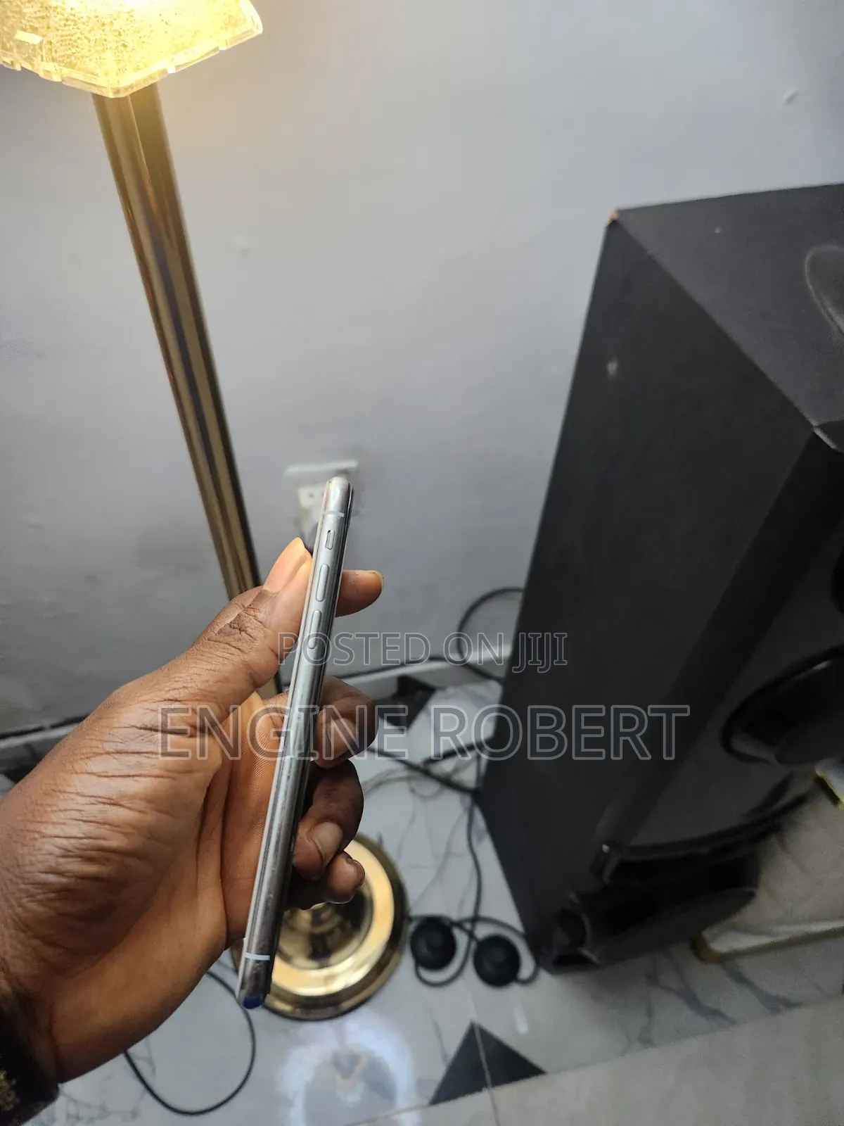 Apple iPhone X 64 GB White