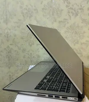 Laptop Toshiba Satellite P50T 8GB Intel Core i5 SSD 256GB