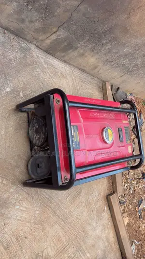 ELEPAQ Constant Gasoline Generator