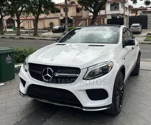 Mercedes-Benz GLE-Class 2017 White