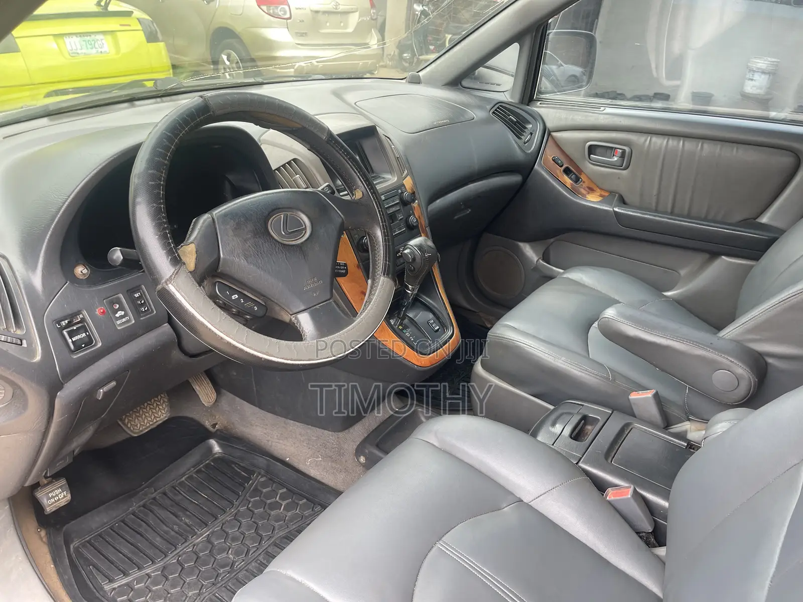 Lexus RX 2000 Gray