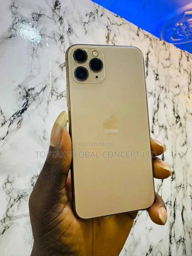 Apple iPhone 11 Pro Max 64 GB Gold
