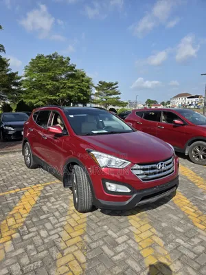 Hyundai Santa Fe 2015 Red