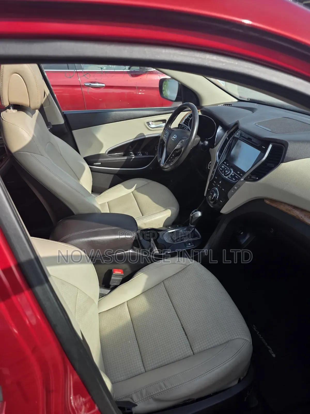 Hyundai Santa Fe 2015 Red