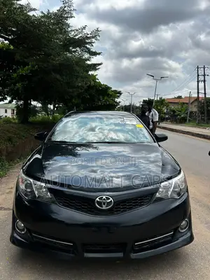 Toyota Camry SE 4dr Sedan (2.5L 4cyl 6A) 2012 Black