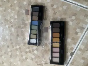 Powder Eyeshadow Palette – Affordable Makeup