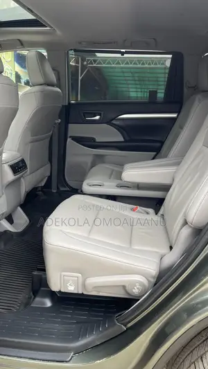 Toyota Highlander XLE 2019 Silver