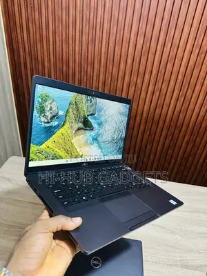 Laptop Dell Latitude 5400 8GB Intel Core i7 SSD 256GB