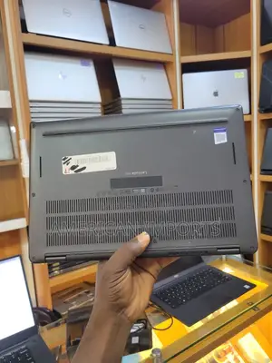 Laptop Dell Latitude 7310 32GB Intel Core i7 SSD 512GB