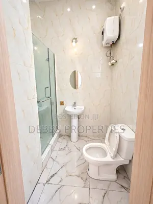 Mini Flat in Thomas Estate for rent