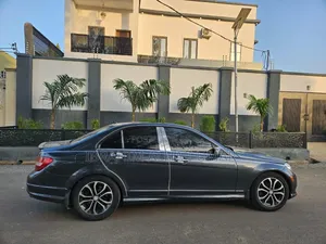 Mercedes-Benz C300 2010 Black
