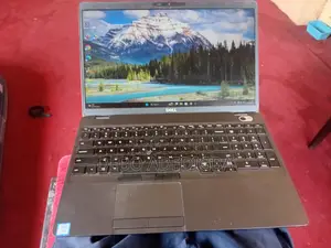 Laptop Dell Precision 15 3541 16GB Intel Core i7 SSD 500GB