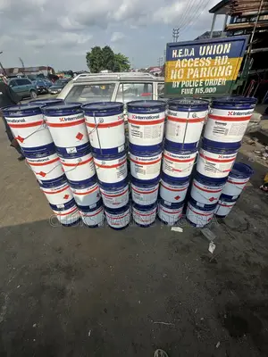Interthane 990 Marine Paint