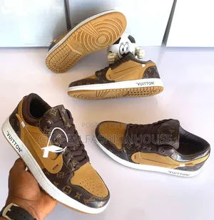 Nike Sneakers