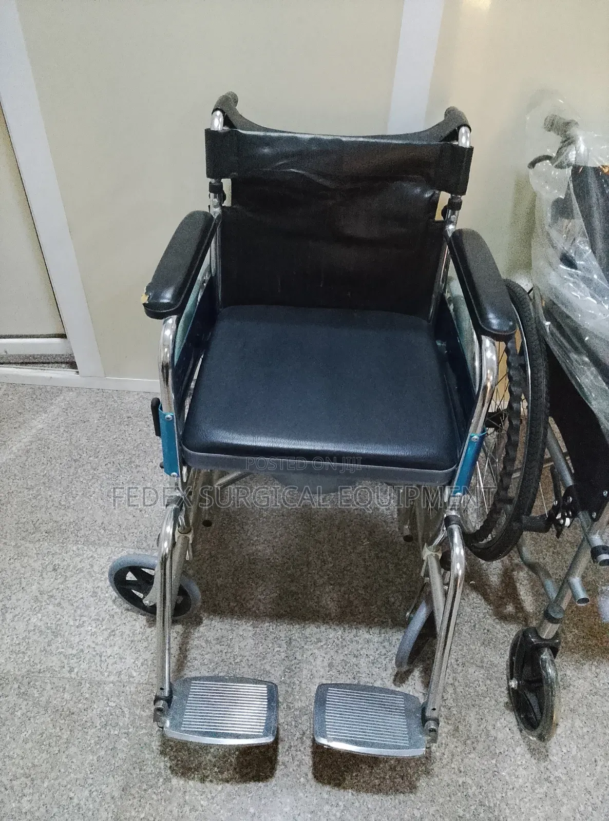 Commode Wheel Chair With Potty