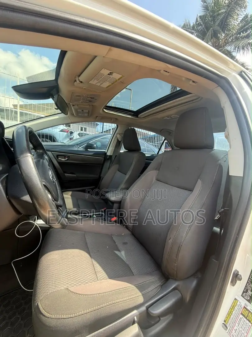 Toyota Corolla 2017 White
