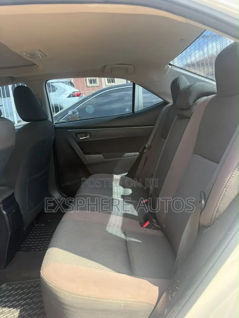 Toyota Corolla 2017 White