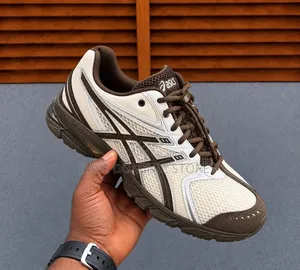 Upthere X Gel-Kayano 12.1 Asics Sneaker Available