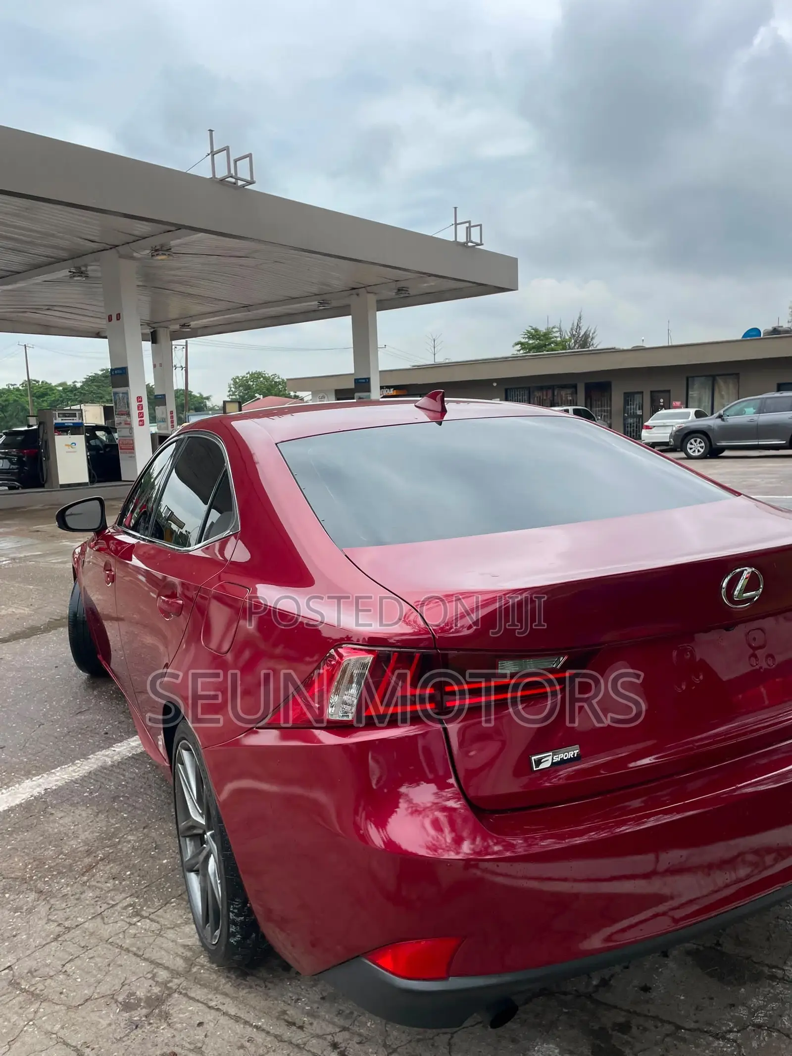 Lexus IS 350 AWD 2014 Red