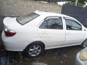 Toyota Vios 2010 White