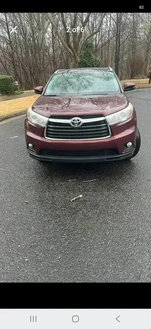 Toyota Highlander LE Plus V6 4x4 (3.5L 6cyl 6A) 2016