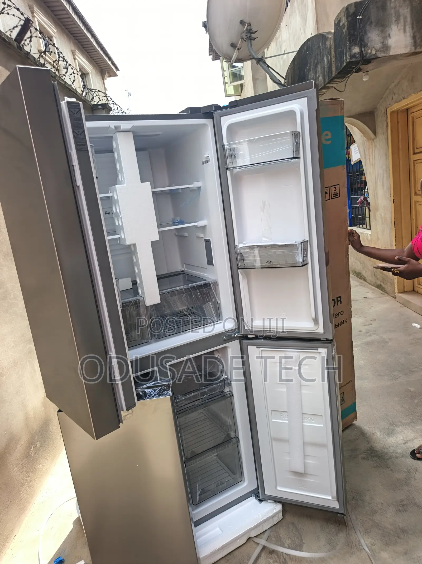 Hisense 4 Door Fridge RC-54WC Spacious Storage Design