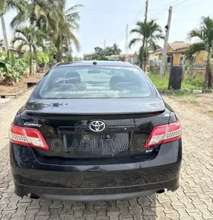 Toyota Camry SE 4dr Sedan (2.5L 4cyl 6A) 2011 Black