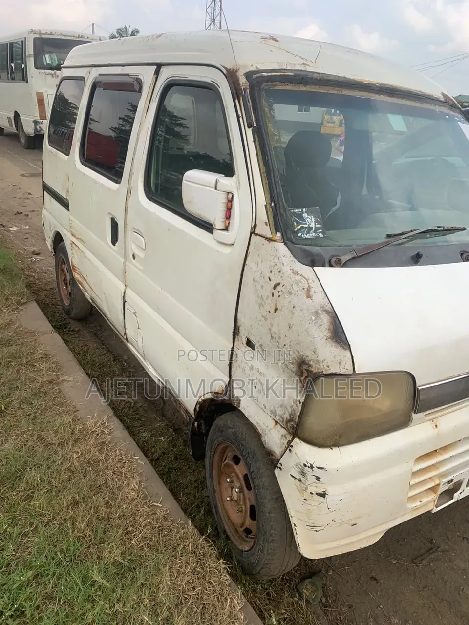 Suzuki APV Minibus 2010 White