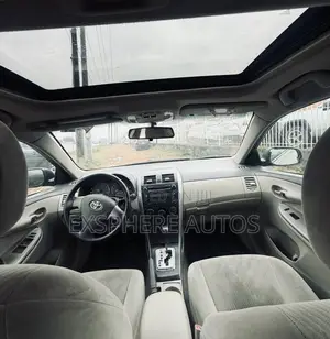 Toyota Corolla 2010 Gray
