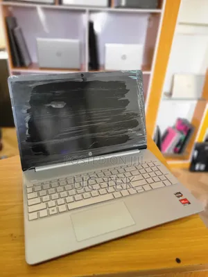 Laptop HP 15-da3007nia 8GB AMD Ryzen 3 SSD 256GB