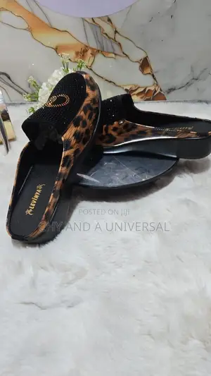 Levinya Leopard-Skin Half Shoe