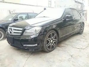 Mercedes-Benz C350 2013 Black