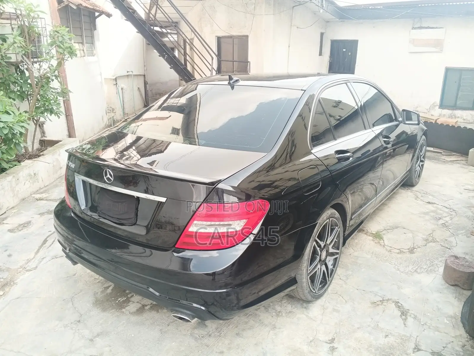 Mercedes-Benz C350 2013 Black
