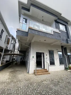 4bdrm Duplex in Ikota Villa Estate for rent